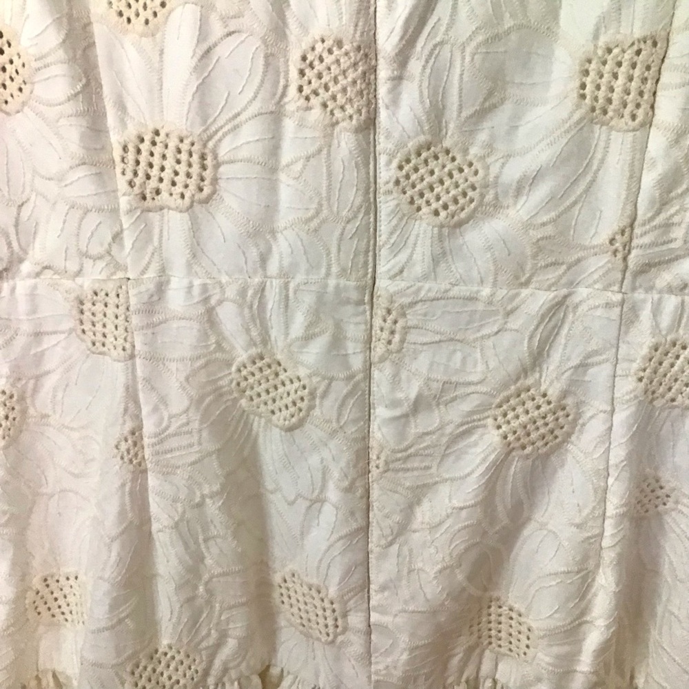 Alex Marie Embroidered Floral Puff Sleeve Ruffled Hem V Neck Dress Size 16 - Picture 7 of 9